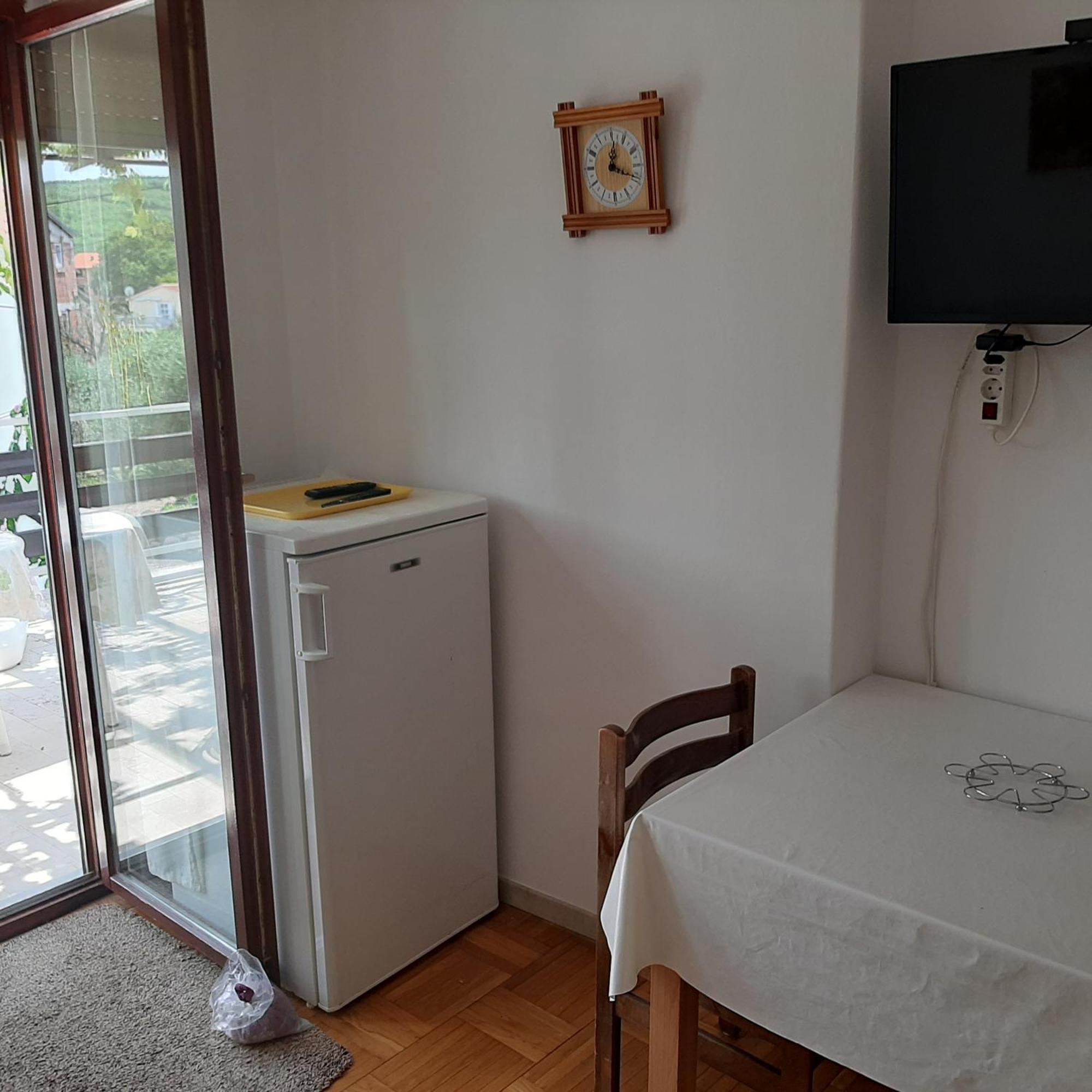 Klimno100 Apartment Bagian luar foto